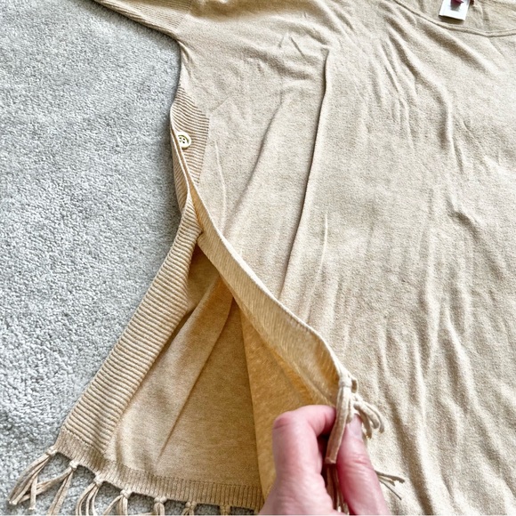 LILLY PULITZER Ramona Fringe Sweater Size Large Minimalist Sophisticated - Picture 3 of 8